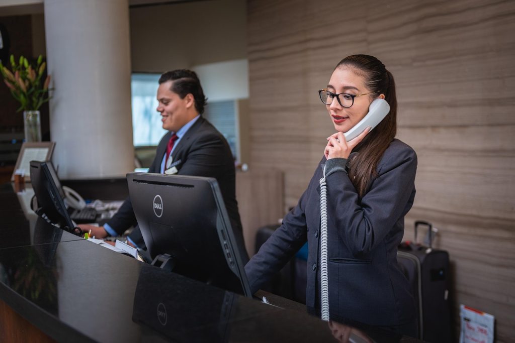 Telefonia receptionists, phone call, hotel, reception, woman, man, work, attention, lobby, employees, professional, company, assistance, hotel, hotel, hotel, hotel, hotel, reception